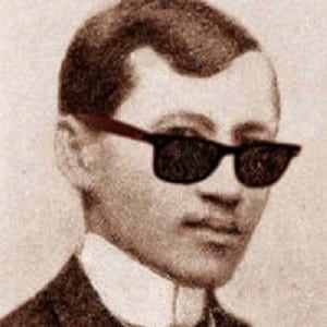 jose rizal is not a hero