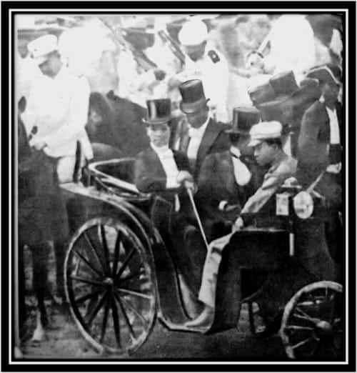 President Emilio Aguinaldo at the opening of Malolos Congress, with General Antonio Luna at his back
