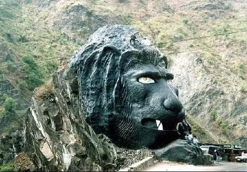 The man-made Lion's Head in black coloration.