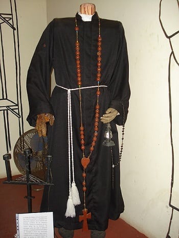9 Creepy Pinoy Urban Legends That Never Get Old 3 The Headless Priest