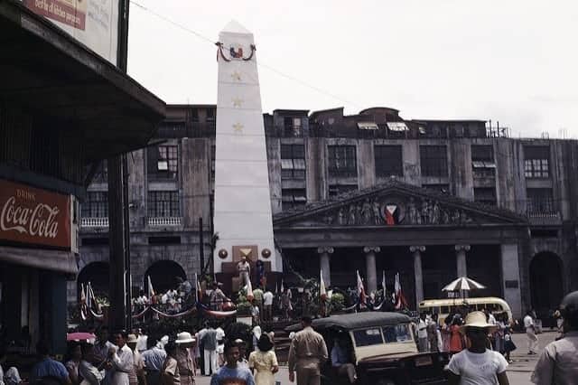 The Chaos After The Storm: Rare Color Photos of the Philippines in the 1940s 24 4th of July Parade in Manila in 1948