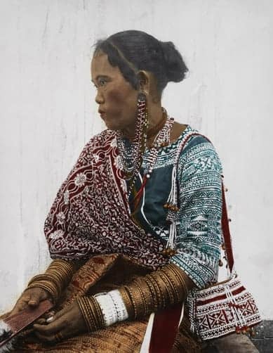 A Bagobo woman wears a skirt indicating she is the wife of a killer