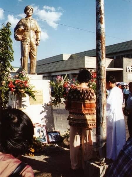 Memorial statue of Mary Grace Baloyo erected by the Bacolod City Government.