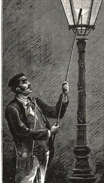 9 Interesting Jobs From Old Philippines That No Longer Exist 3 farolero-or-lamp-lighter