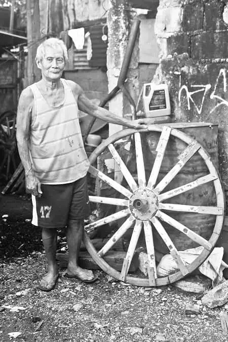 kalesa-wheelwrights-or-wooden-wheel-makers